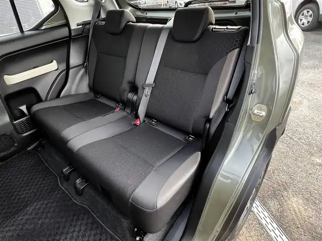 スズキ クロスビー HYBRID MV 道央・札幌 2024(令6)年 5.6万km タフカーキパールメタリック/ホワイト2トーン ４WD/社外メモリーナビ/AM/FM/BT/SD/CD/スズキセーフティサポート/衝突被害軽減ブレーキ/横滑り防止装置/ダウンヒルアシストコントロール/グリップコントロール/レーダークルーズコントロール/レーンキープアシスト/クリアランスソナー/バックカメラ/ビルトインETC/アイドリングストップ/SNOWMODE/SPORTMODE/前席シートヒーター/ステアリングリモコン/パドルシフト/MTモード付AT/プッシュスタート/ハロゲンヘッドライト/オートライト/オートマチックハイビーム/ヘッドライトレベライザー/電動格納ミラー/ヒーテッドドアミラー/純正フロアマット