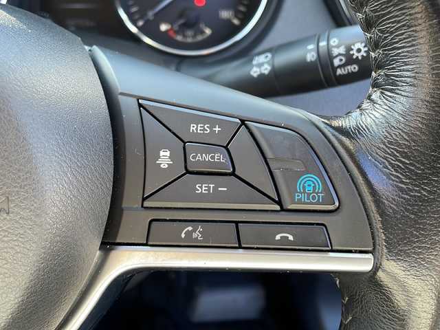 日産 エクストレイル 20Xi エクストリーマーX 岩手県 2018(平30)年 5.9万km ダイヤモンドブラック 純正9インチSDナビ/AM/FM/CD/DVD/Bluetooth/フルセグTV/後席モニター/純正オーディオ/パワーバックドア/バックカメラ/アラウンドビューモニター/ETC/デジタルインナーミラー/前後ドライブレコーダー/プロパイロット/衝突被害軽減ブレーキ/レーンキープアシスト/横滑り防止装置/アイドリングストップ/全席シートヒーター/オートライト/LEDヘッドライト/フォグランプ/スマートキー/プッシュスタート/電動格納ミラー/純正18インチAW/純正フロアマット/純正ドアバイザー