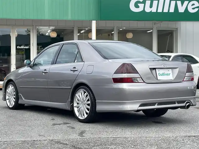 トヨタ マークⅡ グランデ iR－V フォーチュナ 千葉県 2001(平13)年 4.4万km グレーM ワンオーナー/フォーチュナ専用エアロ/フォーチュナ専用モデリスタ18インチアルミ/フォーチュナ専用グリル/サンルーフ/社外ポータブルナビ【AVIC-T07】/バックカメラ/純正CDチェンジャー/純正キセノンヘッドライト/フォグランプ/キーレスキー/運転席パワーシート/本革巻きステアリング/ヘッドライトレベライザー/タワーバー/新車時保証書＆取扱説明書