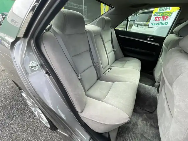 トヨタ マークⅡ グランデ iR－V フォーチュナ 千葉県 2001(平13)年 4.4万km グレーM ワンオーナー/フォーチュナ専用エアロ/フォーチュナ専用モデリスタ18インチアルミ/フォーチュナ専用グリル/サンルーフ/社外ポータブルナビ【AVIC-T07】/バックカメラ/純正CDチェンジャー/純正キセノンヘッドライト/フォグランプ/キーレスキー/運転席パワーシート/本革巻きステアリング/ヘッドライトレベライザー/タワーバー/新車時保証書＆取扱説明書