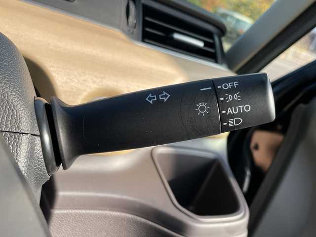 ホンダ フリード G ホンダセンシング 愛媛県 2019(令1)年 3万km プレミアムスパークルブラックパール 純正９インチナビ/Bluetooth/CD/DVD/フルセグ/SD/ホンダセンシング/ドライブレコーダー前後/クルーズコントロール追従あり/ビルトインETC/両側パワースライドドア/レザーシートカバー/サンシェード/純正フロアマット/オートLEDヘッドライト/スマートキー/スペアキー/保証書/取扱説明書/メンテナンスノート