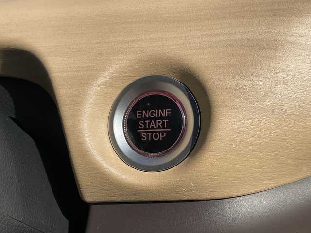 ホンダ フリード G ホンダセンシング 愛媛県 2019(令1)年 3万km プレミアムスパークルブラックパール 純正９インチナビ/Bluetooth/CD/DVD/フルセグ/SD/ホンダセンシング/ドライブレコーダー前後/クルーズコントロール追従あり/ビルトインETC/両側パワースライドドア/レザーシートカバー/サンシェード/純正フロアマット/オートLEDヘッドライト/スマートキー/スペアキー/保証書/取扱説明書/メンテナンスノート