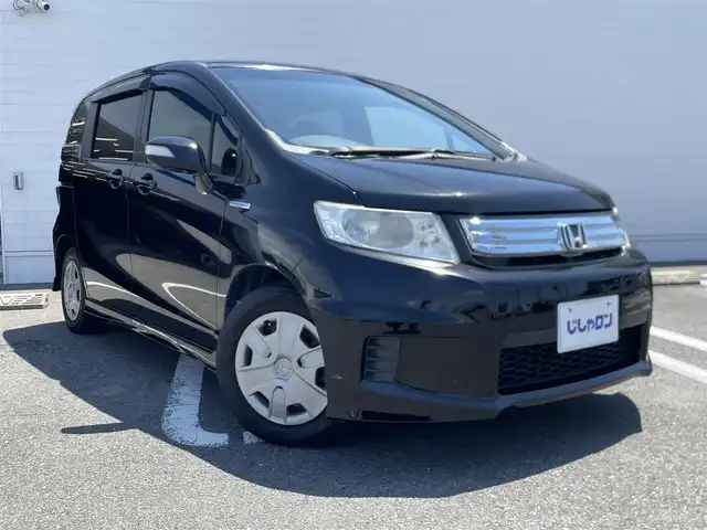 ホンダ フリード スパイク ハイブリット ジャストセレクション 熊本県 2013(平25)年 8.7万km プレミアムスパークルブラックパール (株)IDOMが運営する【じしゃロン熊本店】の自社ローン専用車両になりますこちらは現金またはオートローンご利用時の価格です。自社ローンご希望の方は別途その旨お申付け下さい/純正ナビ　/バックカメラ　/片側パワースライドドア　/クルーズコントローラー　/ドライブレコーダー　/ＥＴＣ　/ＨＩＤヘッドライト　/ダブルエアバッグ　/スマートキー