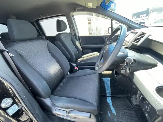 ホンダ フリード スパイク ハイブリット ジャストセレクション 熊本県 2013(平25)年 8.7万km プレミアムスパークルブラックパール (株)IDOMが運営する【じしゃロン熊本店】の自社ローン専用車両になりますこちらは現金またはオートローンご利用時の価格です。自社ローンご希望の方は別途その旨お申付け下さい/純正ナビ　/バックカメラ　/片側パワースライドドア　/クルーズコントローラー　/ドライブレコーダー　/ＥＴＣ　/ＨＩＤヘッドライト　/ダブルエアバッグ　/スマートキー