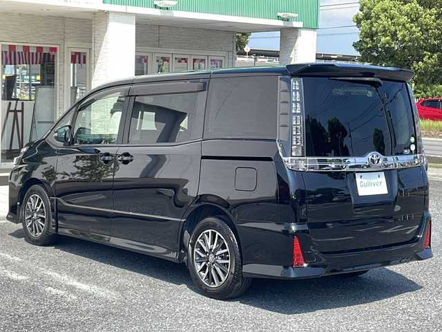 トヨタ ヴォクシー ZS 千葉県 2014(平26)年 6.8万km ブラック 10型ナビEX1000 フリップダウンモニター パワースライドドア バックカメラ ビルトインETC スマートキー LEDライト オートライト フロントセンサー 16インチAW