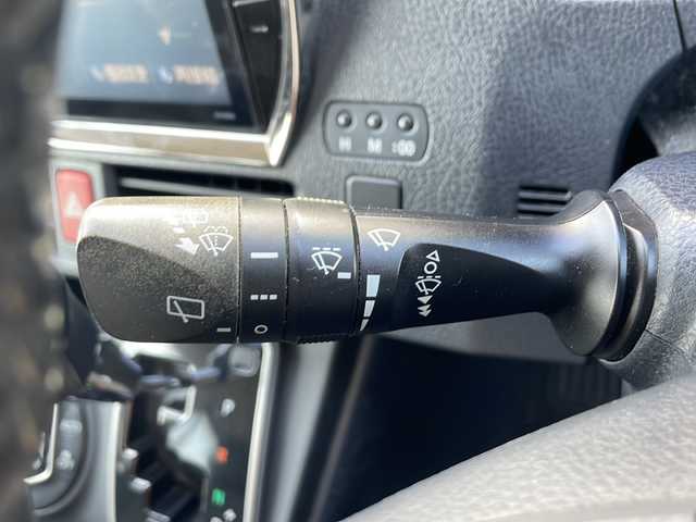 トヨタ ヴォクシー ZS 千葉県 2014(平26)年 6.8万km ブラック 10型ナビEX1000 フリップダウンモニター パワースライドドア バックカメラ ビルトインETC スマートキー LEDライト オートライト フロントセンサー 16インチAW