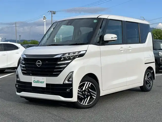 日産 ルークス ハイウェイスター X 奈良県 2024(令6)年 0.3万km ホワイトパール ワンオーナー/禁煙車/純正メーカーナビ/フルセグテレビ/Ｂｌｕｅｔｏｏｔｈ/全方位モニター/前後ドライブレコーダー/プッシュスタート/アイドリングストップ/オートマチックハイビーム/純正フロアマット/コーナーセンサー/片側パワースライドドア/純正アルミホイール