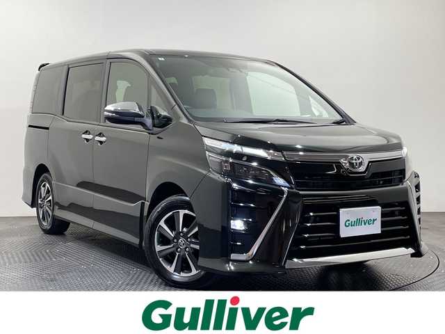 トヨタ ヴォクシー ZS 煌Ⅲ 愛媛県 2021(令3)年 3.5万km イナズマスパーキングブラックガラスフレーク ・１０型ナビ/（フルセグ/Bluetooth/CD/DVD/USB)/・バックカメラ/・衝突軽減ブレーキ/・前後ドライブレコーダー/・ＥＴＣ/・レーダークルーズコントロール/・１２．１型後席モニター/・両側パワースライドドア/・前後コーナーセンサー/・レーンキープアシスト/・オートマチックハイビーム/・LEDヘッドライト