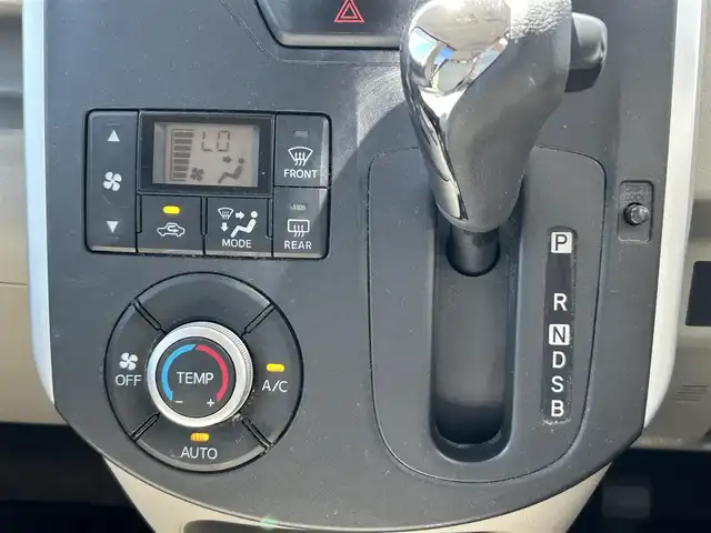 ダイハツ タント X SA 富山県 2014(平26)年 6.8万km ブラックマイカメタリック 純正SDナビ/フルセグＴＶ／Bluetooth/パワースライドドア/バックカメラ/スマートアシスト/ＥＴＣ/スマートキー/プッシュスタート/純正フロアマット/オートライト/オートエアコン/電動格納ミラー/ドアバイザー