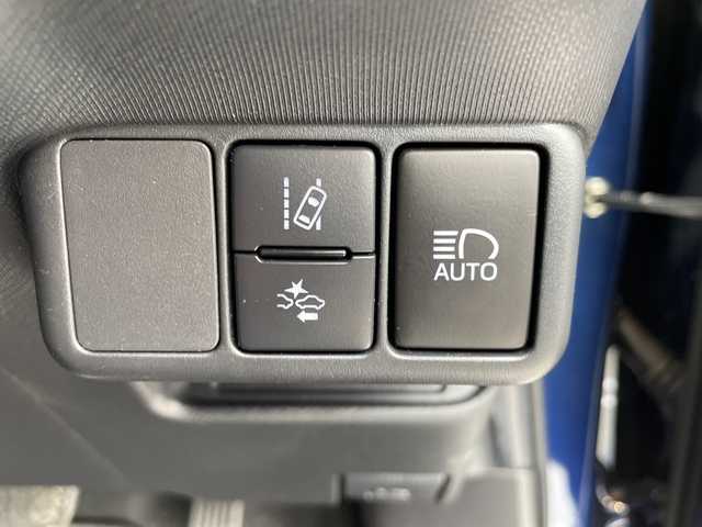 トヨタ アクア S スタイルブラック 愛知県 2018(平30)年 4万km ダークブルーマイカ 純正ナビ ＳＤカードなし/コーナーセンサー/純正アルミホイール/レーンキープアシスト/オートマチックハイビーム/ＥＴＣ/ステアリングスイッチ/スマートキー/プッシュスタート
