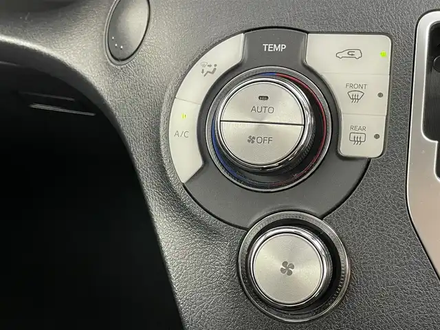 トヨタ シエンタ ファンベースG 愛知県 2019(令1)年 2万km ブラックマイカ/センシュアルレッドマイカ /禁煙車//純正HDDナビ(NHDN-W56)//バックカメラ//ETC//トヨタセーフティセンス//プリクラッシュセーフティ//レーンディパーチャーアラート//オートハイビーム//インテリジェントクリアランスソナー//LEDヘッドライト//オートライト//両側パワースライドドア//上級ファブリックシート//純正フロアマット//純正ドアバイザー//革巻きステアリング//ステアリングスイッチ//プッシュスタート//電動格納ミラーウィンカー