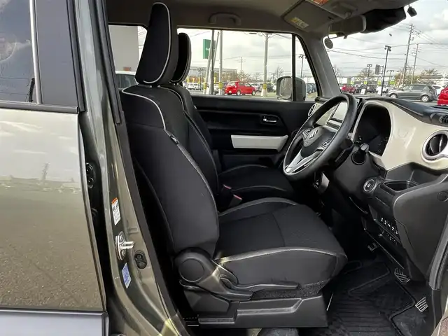 スズキ クロスビー HYBRID MV 道央・札幌 2024(令6)年 5.1万km タフカーキパールメタリック/ホワイト2トーン ４WD/社外メモリーナビ/AM/FM/BT/SD/CD/スズキセーフティサポート/衝突被害軽減ブレーキ/横滑り防止装置/レーダークルーズコントロール/レーンキープアシスト/ダウンヒルアシストコントロール/グリップコントロール/クリアランスソナー/バックカメラ/ビルトインETC/アイドリングストップ/SNOWMODE/SPORTMODE/前席シートヒーター/ステアリングリモコン/パドルシフト/MTモード付AT/プッシュスタート/スマートキー/ハロゲンヘッドライト/オートライト/オートマチックハイビーム/ヘッドライトレベライザー/電動格納ミラー/ヒーテッドドアミラー/純正フロアマット