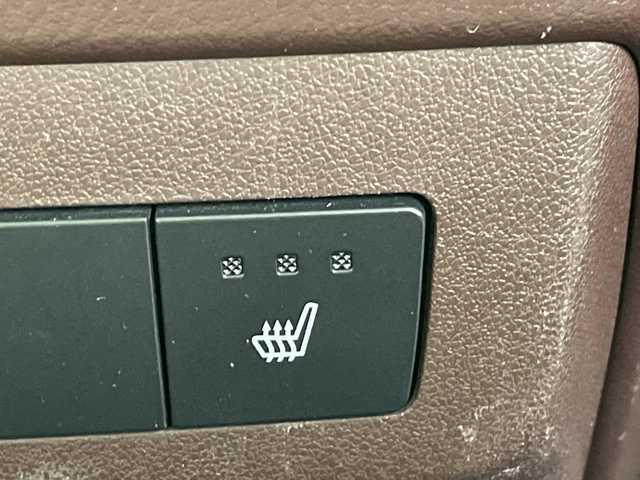 レクサス ＲＸ 200t バージョンL 愛知県 2017(平29)年 4万km ソニッククォーツ 純正12型ナビ　SDカードなし/三眼LEDヘッドライト/全方位カメラ/本革レザー/レーダークルーズコントロール/シートヒーター/エアシート/電動リアゲート/パワーシート/純正アルミホイール/ETC2.0/ブラインドスポットモニター/レーンキープアシスト/フルセグ/CD DVD/Bluetooth/ステアリングスイッチ/スマートキー/プッシュスタート