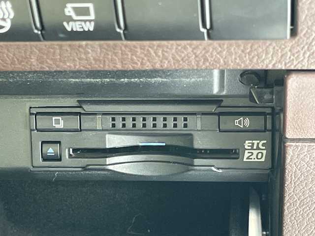 レクサス ＲＸ 200t バージョンL 愛知県 2017(平29)年 4万km ソニッククォーツ 純正12型ナビ　SDカードなし/三眼LEDヘッドライト/全方位カメラ/本革レザー/レーダークルーズコントロール/シートヒーター/エアシート/電動リアゲート/パワーシート/純正アルミホイール/ETC2.0/ブラインドスポットモニター/レーンキープアシスト/フルセグ/CD DVD/Bluetooth/ステアリングスイッチ/スマートキー/プッシュスタート