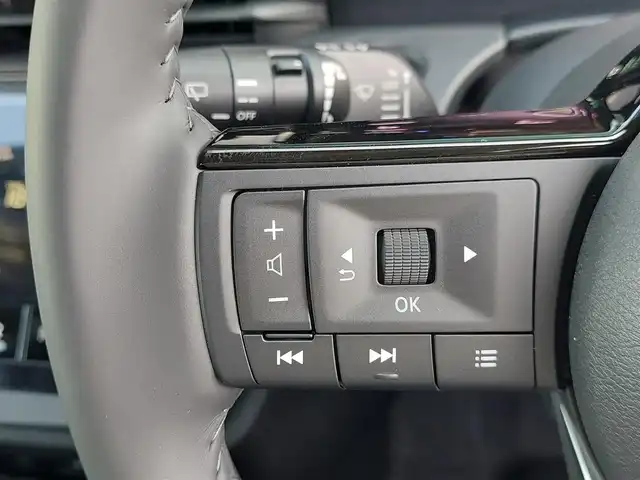 日産 セレナ e－パワー ハイウェイスター V 東京都 2025(令7)年 0.1千km プリズムホワイト 登録済未使用車/純正12.3インチカラーディスプレイ/アラウンドビューモニター/プロパイロット/後席専用モニター(HDMI接続)/インテリジェントルームミラー/前後ドライブレコーダー/両側電動スライドドア/ビルトインETC2.0/衝突軽減ブレーキ/レーンキープアシスト/ブラインドスポットモニター/オートマチックハイビーム/コーナーセンサー/置くだけワイヤレス充電器/後席サンシェード/LEDヘッドライト/スマートキー/スペアキー×１