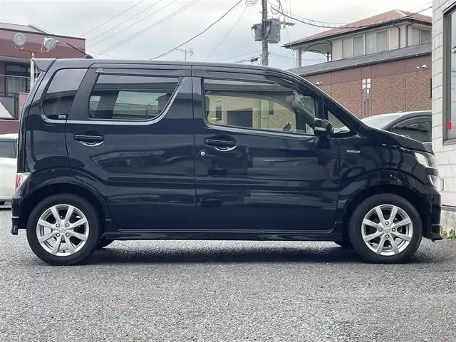 スズキ ワゴンＲ HYBRID FZ 福岡県 2020(令2)年 2.6万km ブルーイッシュブラックパール3 Panasonicメモリナビ【CN-RZ753W】/　(AM/FM/CD/DVD/Bluetooth/フルセグTV)/全方位モニター/バックカメラ/スズキセーフティサポート/・デュアルセンサーブレーキサポート/・誤発進抑制/・車線逸脱警報/・ふらつき警報/・先行車発進お知らせ/・ハイビームアシスト/・後退時ブレーキサポート/・後方誤発進抑制/・リヤパーキングセンサー/・ヘッドアップディスプレイ/横滑り防止/アイドリングストップ/純正14インチアルミホイール/ドアバイザー/ビルトインETC/革巻きステアリング/ステアリングスイッチ/シートヒーター(D)/純正フロアマット/アクセサリーソケット/ISOFIX/保証書/取扱説明書/ナビ取扱説明書