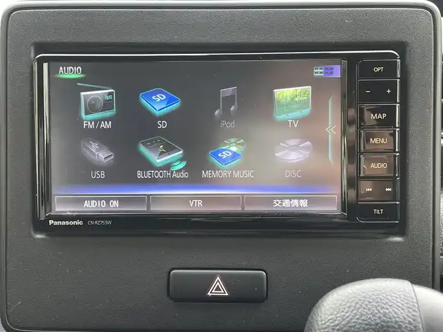 スズキ ワゴンＲ HYBRID FZ 福岡県 2020(令2)年 2.6万km ブルーイッシュブラックパール3 Panasonicメモリナビ【CN-RZ753W】/　(AM/FM/CD/DVD/Bluetooth/フルセグTV)/全方位モニター/バックカメラ/スズキセーフティサポート/・デュアルセンサーブレーキサポート/・誤発進抑制/・車線逸脱警報/・ふらつき警報/・先行車発進お知らせ/・ハイビームアシスト/・後退時ブレーキサポート/・後方誤発進抑制/・リヤパーキングセンサー/・ヘッドアップディスプレイ/横滑り防止/アイドリングストップ/純正14インチアルミホイール/ドアバイザー/ビルトインETC/革巻きステアリング/ステアリングスイッチ/シートヒーター(D)/純正フロアマット/アクセサリーソケット/ISOFIX/保証書/取扱説明書/ナビ取扱説明書