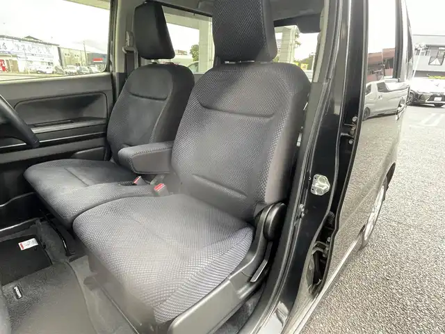 スズキ ワゴンＲ HYBRID FZ 福岡県 2020(令2)年 2.6万km ブルーイッシュブラックパール3 Panasonicメモリナビ【CN-RZ753W】/　(AM/FM/CD/DVD/Bluetooth/フルセグTV)/全方位モニター/バックカメラ/スズキセーフティサポート/・デュアルセンサーブレーキサポート/・誤発進抑制/・車線逸脱警報/・ふらつき警報/・先行車発進お知らせ/・ハイビームアシスト/・後退時ブレーキサポート/・後方誤発進抑制/・リヤパーキングセンサー/・ヘッドアップディスプレイ/横滑り防止/アイドリングストップ/純正14インチアルミホイール/ドアバイザー/ビルトインETC/革巻きステアリング/ステアリングスイッチ/シートヒーター(D)/純正フロアマット/アクセサリーソケット/ISOFIX/保証書/取扱説明書/ナビ取扱説明書