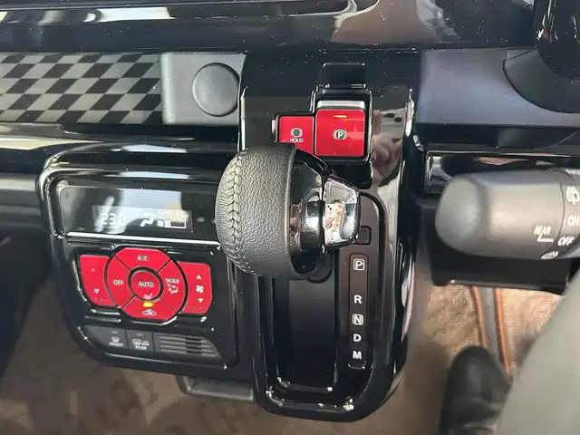 スズキ スペーシア カスタム HYBRID XS ターボ 愛知県 2024(令6)年 1.4万km インディゴブルーメタリック ワンオーナー/社外SDナビ/(FM/AM/USB/iPod/AUX/HDMI/フルセグ)/デュアルセンサーブレーキサポートII/車線維持支援機能/アダプティブクルーズコントローラー/コーナーセンサー/ターボ/4WD/バックカメラ/パドルシフト/両側パワースライドドア/オットマン/ハーフレザーシート/シートヒーター/ステアリングヒーター/LEDヘッドライト/フォグランプ/純正AW15インチ/アイドリングストップ/プッシュスタート/スマートキー・スペアキー1本/ステアリングリモコン/ハンズフリー/ABS/保証書
