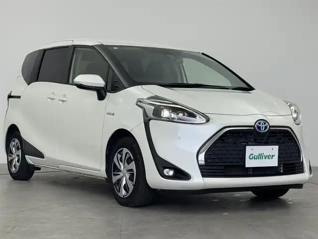トヨタ シエンタ ハイブリッド G クエロ 愛知県 2020(令2)年 2.9万km ホワイトパールクリスタルシャイン 純正7インチSDナビ/(BT/CD/DVD/フルセグTV/SD)/バックカメラ/ハーフレザーシート/シートヒーターD＋N席/ステアリングヒーター/ETC/前後ドラレコ/両側パワースライドドア/トヨタセーフティセンス/・レーンキープアシスト/・パーキングサポートブレーキ/・クリアランスソナー/・先行者発進/・リアシートリマインダー/エコモード/EVモード/純正15インチAW/純正LEDヘッドライト