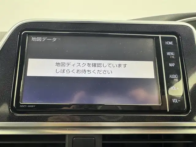 トヨタ シエンタ ハイブリッド G クエロ 愛知県 2020(令2)年 2.9万km ホワイトパールクリスタルシャイン 純正7インチSDナビ/(BT/CD/DVD/フルセグTV/SD)/バックカメラ/ハーフレザーシート/シートヒーターD＋N席/ステアリングヒーター/ETC/前後ドラレコ/両側パワースライドドア/トヨタセーフティセンス/・レーンキープアシスト/・パーキングサポートブレーキ/・クリアランスソナー/・先行者発進/・リアシートリマインダー/エコモード/EVモード/純正15インチAW/純正LEDヘッドライト