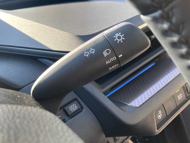 トヨタ プリウス Z 長崎県 2024(令6)年 0.3万km アティチュードブラックマイカ トヨタセーフティセンス/・衝突被害軽減ブレーキ/・レーダークルーズコントロール/・レーンキープアシスト/・オートマチックハイビーム/黒革シート/(シートヒーター/エアシート)/パワーシート/全方位カメラ・バックカメラ/パーキングアシスト/電子パーキング/オートホールド機能/デジタルインナーミラー/ワイヤレス充電/パワーバックドア/ビルトインETC/LEDオートヘッドライト/純正ディスプレイオーディオ/(Bluetooth接続・フルセグTV)