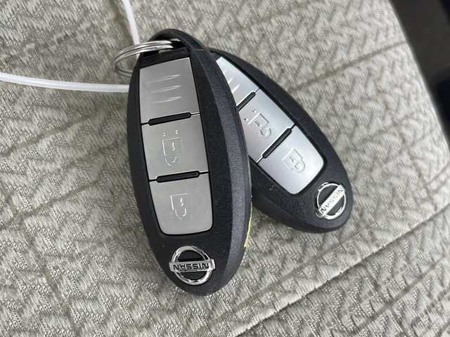 日産 デイズ X 千葉県 2020(令2)年 3.1万km 青 インテリジェントエマージェンシーブレーキ/車線逸脱警報/踏み間違い防止アシスト/車線逸脱防止支援システム/前後コーナーセンサー/純正9インチメモリーナビ/・フルセグTV/・Bluetoothオーディオ接続/・DVD/CD再生機能/全方位カメラ/LEDヘッドライト/スマートキー