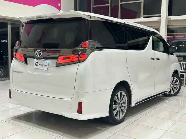 トヨタ ヴェルファイア ゴールデンアイズⅢ 埼玉県 2022(令4)年 5.4万km ホワイトパールクリスタルシャイン ツインムーンルーフ /純正フリップダウンモニター /純正9インチディスプレイオーディオ （TV・ナビ付）/バックカメラ /両側パワースライドドア /レーダークルーズコントロール /LED /ハーフレザーシート /純正18インチアルミホイール/ステアリングスイッチ /電子パーキング /ETC