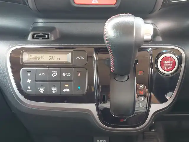 ホンダ Ｎ ＢＯＸ カスタム SSパッケージ 東京都 2014(平26)年 7万km ミラノレッド シティブレーキアクティブシステム/横滑り防止装置/コーナーセンサー/プッシュスタート/社外ナビ/フルセグTV/バックカメラ/ETC/ドライブレコーダー/両側パワースライドドア/純正フロアマット/HIDヘッドライト/オートライト/ドアバイザー/14インチ純正アルミホイール