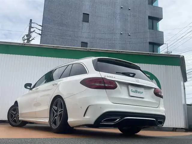 メルセデス・ベンツ Ｃ２２０ｄ ワゴン アバンギャルド 三重県 2019(平31)年 9.7万km パール 純正メーカーナビ/フルセグテレビ/アップルCarPlay（USB接続）/バックカメラ/E-9AT/レーダーセーフティパッケージ/パワーバックドア/LEDインテリジェントライトシステム（オートライト/オートハイビーム）/プライバシーガラス/レザーARTICOダッシュボード/レザーARTICOスポーツシート/パワーシート（運転席/助手席）/シートヒーター（運転席/助手席）/キーレスゴー/プッシュスタート