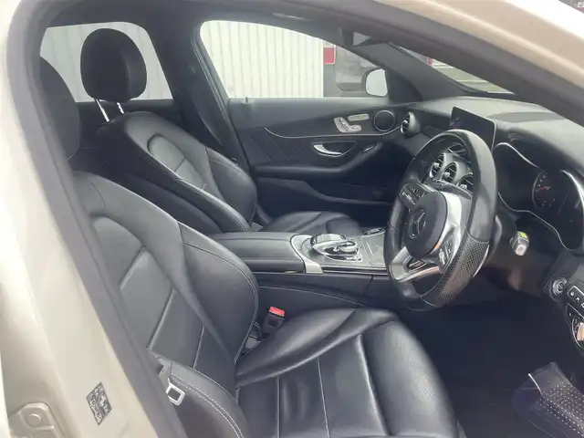 メルセデス・ベンツ Ｃ２２０ｄ ワゴン アバンギャルド 三重県 2019(平31)年 9.7万km パール 純正メーカーナビ/フルセグテレビ/アップルCarPlay（USB接続）/バックカメラ/E-9AT/レーダーセーフティパッケージ/パワーバックドア/LEDインテリジェントライトシステム（オートライト/オートハイビーム）/プライバシーガラス/レザーARTICOダッシュボード/レザーARTICOスポーツシート/パワーシート（運転席/助手席）/シートヒーター（運転席/助手席）/キーレスゴー/プッシュスタート