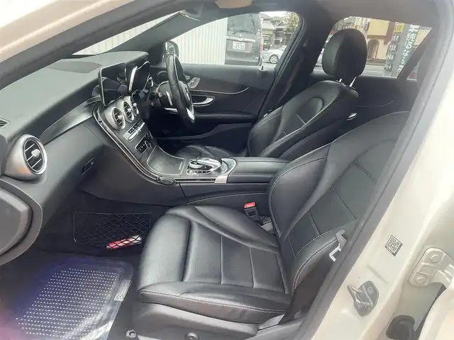 メルセデス・ベンツ Ｃ２２０ｄ ワゴン アバンギャルド 三重県 2019(平31)年 9.7万km パール 純正メーカーナビ/フルセグテレビ/アップルCarPlay（USB接続）/バックカメラ/E-9AT/レーダーセーフティパッケージ/パワーバックドア/LEDインテリジェントライトシステム（オートライト/オートハイビーム）/プライバシーガラス/レザーARTICOダッシュボード/レザーARTICOスポーツシート/パワーシート（運転席/助手席）/シートヒーター（運転席/助手席）/キーレスゴー/プッシュスタート