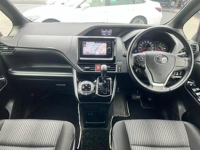 トヨタ ヴォクシー ZS 煌Ⅱ 島根県 2020(令2)年 4万km ブラッキッシュアゲハガラスフレーク 純正ＳＤナビ　/フルセグＴＶ　/ＤＶＤ再生　/Ｂｌｕｅｔｏｏｔｈ　/バックカメラ　/フリップダウンモニター　/ビルトインＥＴＣ　/クル－ズコントロール　/両側パワースライド　/レーンキープアシスト　/衝突軽減ブレーキ　/前後コーナーセンサー/オートハイビーム　/純正LEDライト/社外15インチアルミホイール