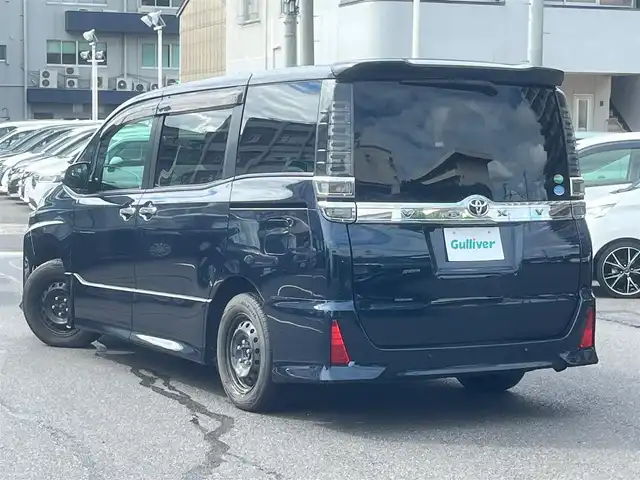 トヨタ ヴォクシー ZS 煌Ⅱ 島根県 2020(令2)年 4万km ブラッキッシュアゲハガラスフレーク 純正ＳＤナビ　/フルセグＴＶ　/ＤＶＤ再生　/Ｂｌｕｅｔｏｏｔｈ　/バックカメラ　/フリップダウンモニター　/ビルトインＥＴＣ　/クル－ズコントロール　/両側パワースライド　/レーンキープアシスト　/衝突軽減ブレーキ　/前後コーナーセンサー/オートハイビーム　/純正LEDライト