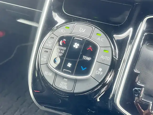 トヨタ ヴォクシー ZS 煌Ⅱ 島根県 2020(令2)年 4万km ブラッキッシュアゲハガラスフレーク 純正ＳＤナビ　/フルセグＴＶ　/ＤＶＤ再生　/Ｂｌｕｅｔｏｏｔｈ　/バックカメラ　/フリップダウンモニター　/ビルトインＥＴＣ　/クル－ズコントロール　/両側パワースライド　/レーンキープアシスト　/衝突軽減ブレーキ　/前後コーナーセンサー/オートハイビーム　/純正LEDライト/社外15インチアルミホイール