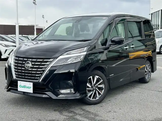 日産 セレナ ハイウェイスター V 奈良県 2020(令2)年 3.6万km 黒 純正ナビ　/フルセグＴＶ/BT/CD/DVD/SD/AUX/全方位カメラ　/アルパインフリップダウンモニター　/ＥＴＣ　/両側パワースライドドア　/ＬＥＤヘッドライト　/追従型クルーズコントロール　/デジタルインナーミラー　/ＢＳＭ　/スマートキー/AUTOHOLD