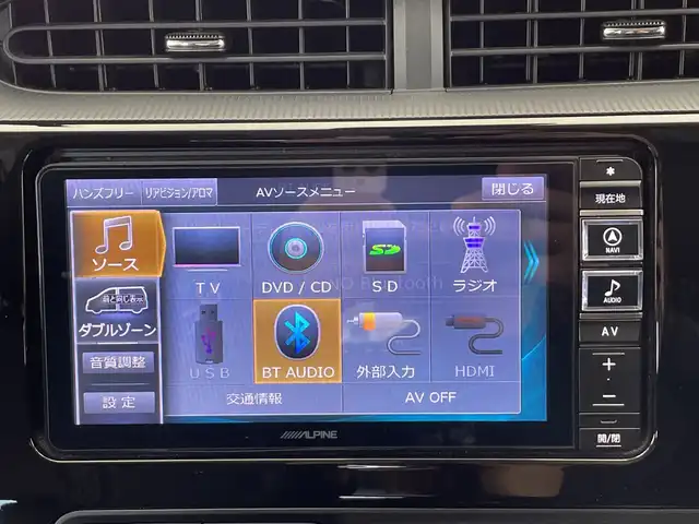 トヨタ アクア クロスオーバー 栃木県 2018(平30)年 6.2万km ブラックマイカ ALPINEナビ/（CD/DVD/フルセグTV/Bluetooth/MSV）/バックカメラ/トヨタセーフティセンス/・プリクラッシュセーフティ/・レーントレーシングアシスト/・レーンディパーチャーアラート/ETC/ハーフレザーシート/純正AW/純正フロアマット/LEDヘッドライト/フロントフォグ/ドアバイザー/ルーフレール