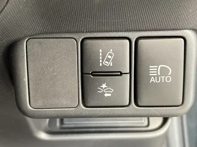 トヨタ アクア クロスオーバー 栃木県 2018(平30)年 6.2万km ブラックマイカ ALPINEナビ/（CD/DVD/フルセグTV/Bluetooth/MSV）/バックカメラ/トヨタセーフティセンス/・プリクラッシュセーフティ/・レーントレーシングアシスト/・レーンディパーチャーアラート/ETC/ハーフレザーシート/純正AW/純正フロアマット/LEDヘッドライト/フロントフォグ/ドアバイザー/ルーフレール