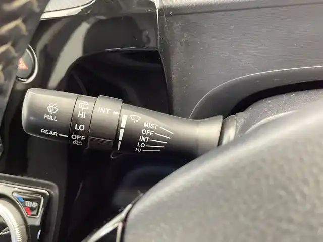 トヨタ アクア クロスオーバー 栃木県 2018(平30)年 6.2万km ブラックマイカ ALPINEナビ/（CD/DVD/フルセグTV/Bluetooth/MSV）/バックカメラ/トヨタセーフティセンス/・プリクラッシュセーフティ/・レーントレーシングアシスト/・レーンディパーチャーアラート/ETC/ハーフレザーシート/純正AW/純正フロアマット/LEDヘッドライト/フロントフォグ/ドアバイザー/ルーフレール