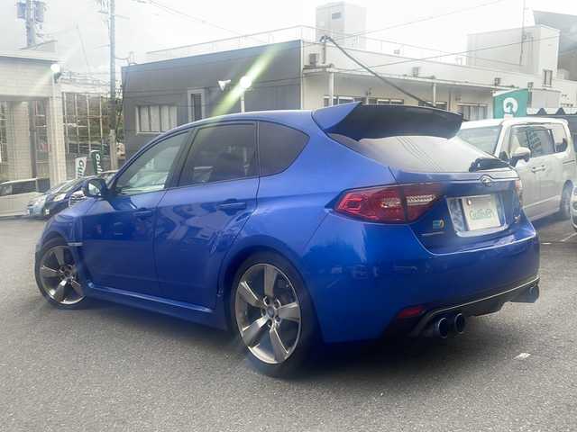 スバル インプレッサ ＷＲＸ 京都府 2012(平24)年 12.7万km WRブルーマイカ carrozzeriaナビ（AVIC-HRZ900））/・ワンセグTV/CD/DVD/BT Audio/ETC/社外デジタルインナーミラードラレコ/プッシュスタート/社外車高調/社外エアクリ/社外ステアリング（エアバック無）/社外テールランプ/運転席パワーシート/純正足回り車載/純正ステアリング車載/純正テールランプ車載/タイミングベルト交換済（記録簿有）/ウォーターポンプ交換済（記録簿有）/サーモスタット交換済（記録簿有）