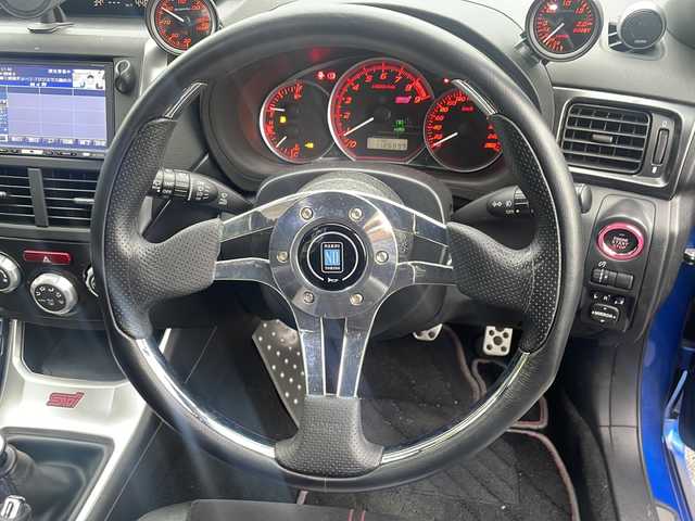 スバル インプレッサ ＷＲＸ 京都府 2012(平24)年 12.7万km WRブルーマイカ carrozzeriaナビ（AVIC-HRZ900））/・ワンセグTV/CD/DVD/BT Audio/ETC/社外デジタルインナーミラードラレコ/プッシュスタート/社外車高調/社外エアクリ/社外ステアリング（エアバック無）/社外テールランプ/運転席パワーシート/純正足回り車載/純正ステアリング車載/純正テールランプ車載/タイミングベルト交換済（記録簿有）/ウォーターポンプ交換済（記録簿有）/サーモスタット交換済（記録簿有）