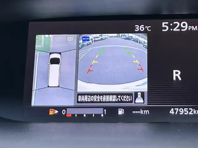 日産 セレナ ハイウェイスター 奈良県 2016(平28)年 4.8万km ブリリアントホワイトパール 純正ナビ/（フルセグ／ＢＴ／ＣＤ／ＤＶＤ）/フリップダウンモニター/クルーズコントロール/アラウンドビューモニター/前後コーナーセンサー/衝突軽減システム/パーキングアシスト/片側パワースライドドア/ＬＥＤヘッドライト/オートライト/純正15インチAW/保証書/取り扱い説明書