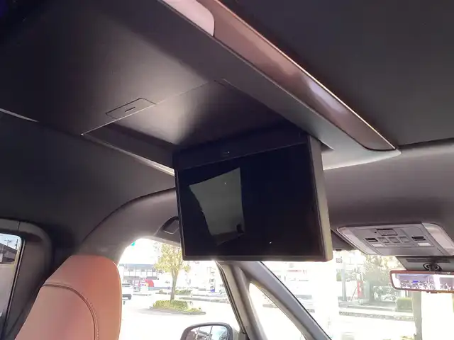 トヨタ ヴェルファイア Z プレミア 福島県 2025(令7)年 0.9万km ブラック  ワンオーナー / 4WD/ トヨタセーフティセンス/ プリクラッシュセーフティ/ レーンディパーチャーアラート/ オートクルーズコントロール/ プロアクティブドライビングアシスト/ フロントクロストラフィックアラート/ ブラインドスポットモニター/ 純正14型HDディスプレイオーディオ/ パノラミックビューモニター/ 13.2型有機EL後席モニター/ 両側パワースライドドア/ デジタルインナーミラー/ 3眼ヘッドライト/ スーパーロングオーバーヘッドコンソール/ 10スピーカー/ エグゼティブパワーシート（セカンドシート）/ パワーバックドア/ 置くだけ充電/ ナノイー/ 前後左右パワーシート/ シートヒーター&ベンチレーション/ カラーヘッドアップディスプレイ/ 電動パーキング（オートホールド）