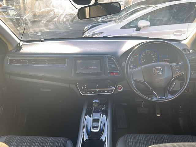 ホンダ ヴェゼル ハイブリッド X Lパッケージ 長野県 2014(平26)年 11.4万km ミスティックグリーンパール (株)IDOMが運営する【じしゃロン長野店】の自社ローン専用車両になりますこちらは現金またはオートローンご利用時の価格です。自社ローンご希望の方は別途その旨お申付け下さい/社外ナビ/バックカメラ/ETC/パドルシフト