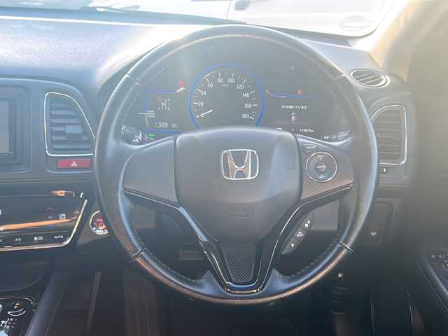 ホンダ ヴェゼル ハイブリッド X Lパッケージ 長野県 2014(平26)年 11.4万km ミスティックグリーンパール (株)IDOMが運営する【じしゃロン長野店】の自社ローン専用車両になりますこちらは現金またはオートローンご利用時の価格です。自社ローンご希望の方は別途その旨お申付け下さい/社外ナビ/バックカメラ/ETC/パドルシフト