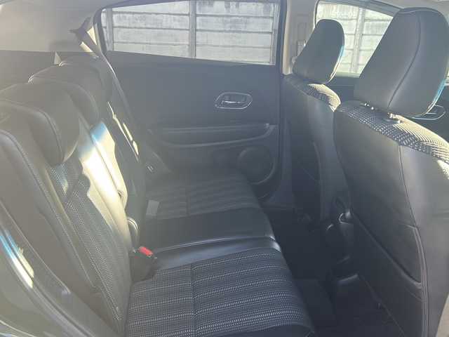 ホンダ ヴェゼル ハイブリッド X Lパッケージ 長野県 2014(平26)年 11.4万km ミスティックグリーンパール (株)IDOMが運営する【じしゃロン長野店】の自社ローン専用車両になりますこちらは現金またはオートローンご利用時の価格です。自社ローンご希望の方は別途その旨お申付け下さい/社外ナビ/バックカメラ/ETC/パドルシフト