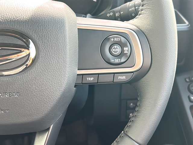 ダイハツ タフト G クロムベンチャー 山形県 2025(令7)年 0.1千km ブラックマイカメタリック ４WD/禁煙車/スマートアシスト/純正ナビ/（AM/FM/フルセグ/BT）/フォグランプ/革巻きハンドル/ステアリングスイッチ/シートヒーター/サンルーフ/前後コーナーセンサー/アダプティブクルーズコントロール/メッキグリル/リアガーニッシュ/リアヒーターダクト/カラードドアミラー/レーンキープアシスト/ルーフレール