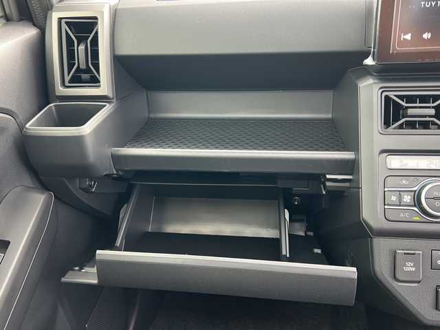 ダイハツ タフト G クロムベンチャー 山形県 2025(令7)年 0.1千km ブラックマイカメタリック ４WD/禁煙車/スマートアシスト/純正ナビ/（AM/FM/フルセグ/BT）/フォグランプ/革巻きハンドル/ステアリングスイッチ/シートヒーター/サンルーフ/前後コーナーセンサー/アダプティブクルーズコントロール/メッキグリル/リアガーニッシュ/リアヒーターダクト/カラードドアミラー/レーンキープアシスト/ルーフレール