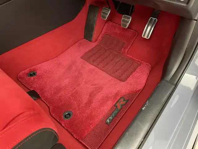 ホンダ シビック タイプR 群馬県 2025(令7)年 0.9万km ソニックグレーパール ホンダコネクト9インチディスプレイオーディオ/・Bluetooth/フルセグTV/USB/Android Auto/Apple Car Play/－－－－－－－－－－－－/６速マニュアル　純正９インチディスプレイオーディオ　ＢＳＭ　バックカメラ　メモリーパワーシート　追従クルーズコントロール　ホンダセンシング　ＥＴＣ２．０　前後ドライブレコーダー　ワンオーナー　禁煙車