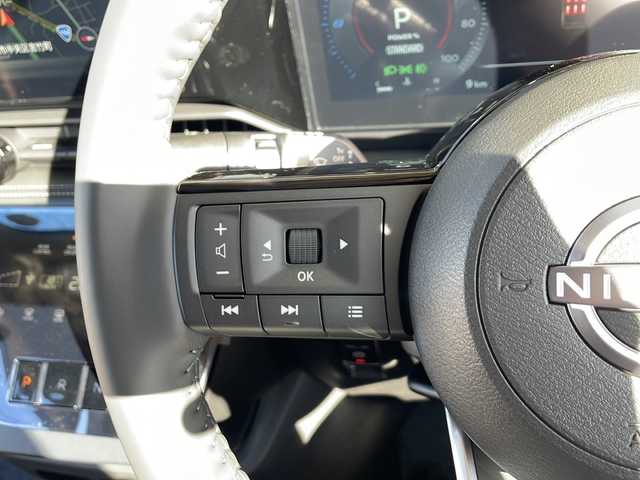 日産 セレナ e－パワー ハイウェイスター V 静岡県 2025(令7)年 0.1千km 白Ⅱ ワンオーナー/デジタルインナーミラー/純正SDナビ（AM、FM、Bluetooth、CD）/両側パワースライドドア/ワイヤレス充電/オートホールド/インテリジェントクルーズコントロール/踏み間違い防止機能/ETC2.0ユニット/プロパイロット緊急停止支援システム/16インチ純正アルミホイール/フォグランプ/全方位車外カメラ